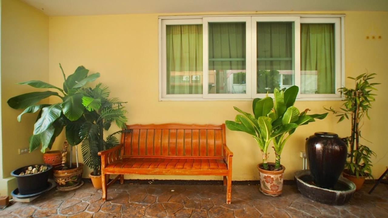 Salin Home Hotel Ramkhamhaeng Bangkok Kültér fotó