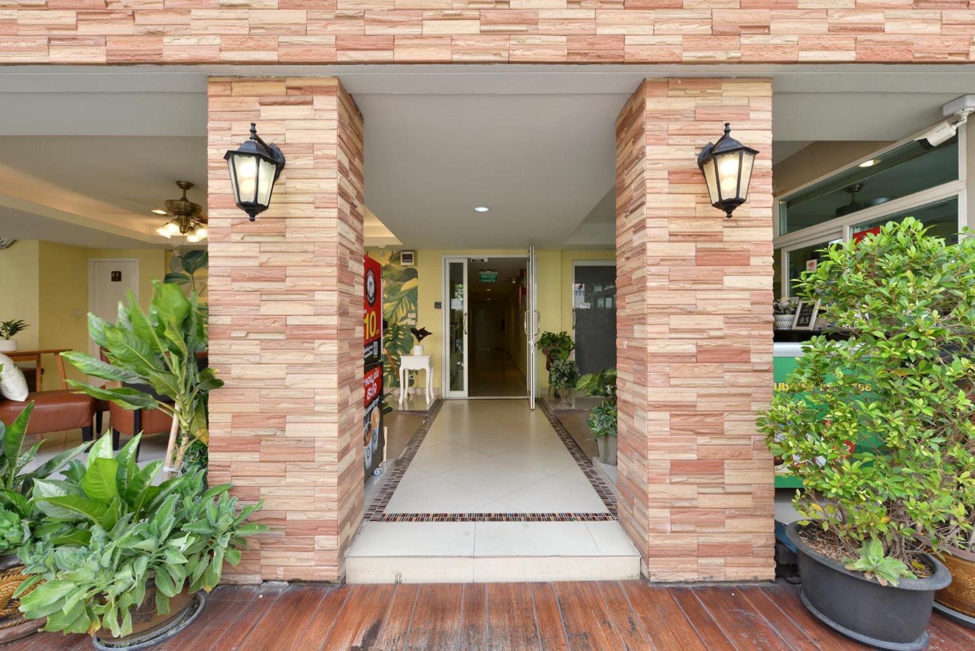 Salin Home Hotel Ramkhamhaeng Bangkok Kültér fotó